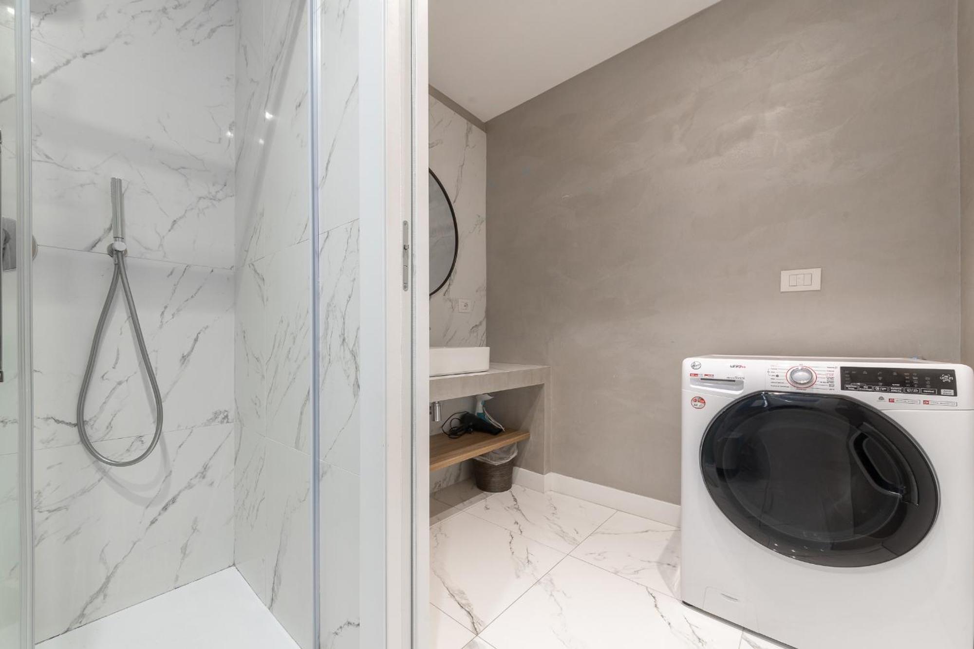 Milan Downtown Apartments Экстерьер фото